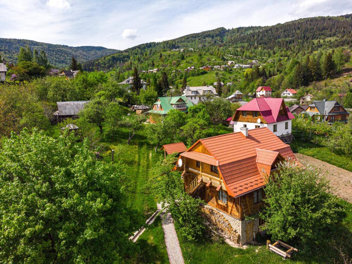 Садиба "Три Царі" Yaremche Exterior foto